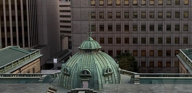 日銀旧館のドーム屋根の裏側をみると